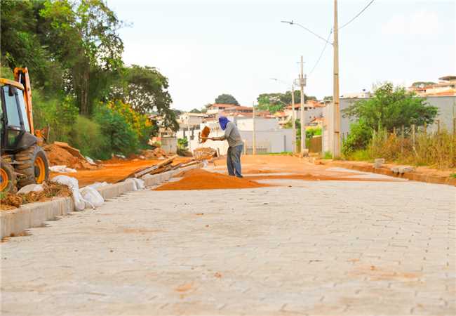 Pavimentação Avenida do Ouro 